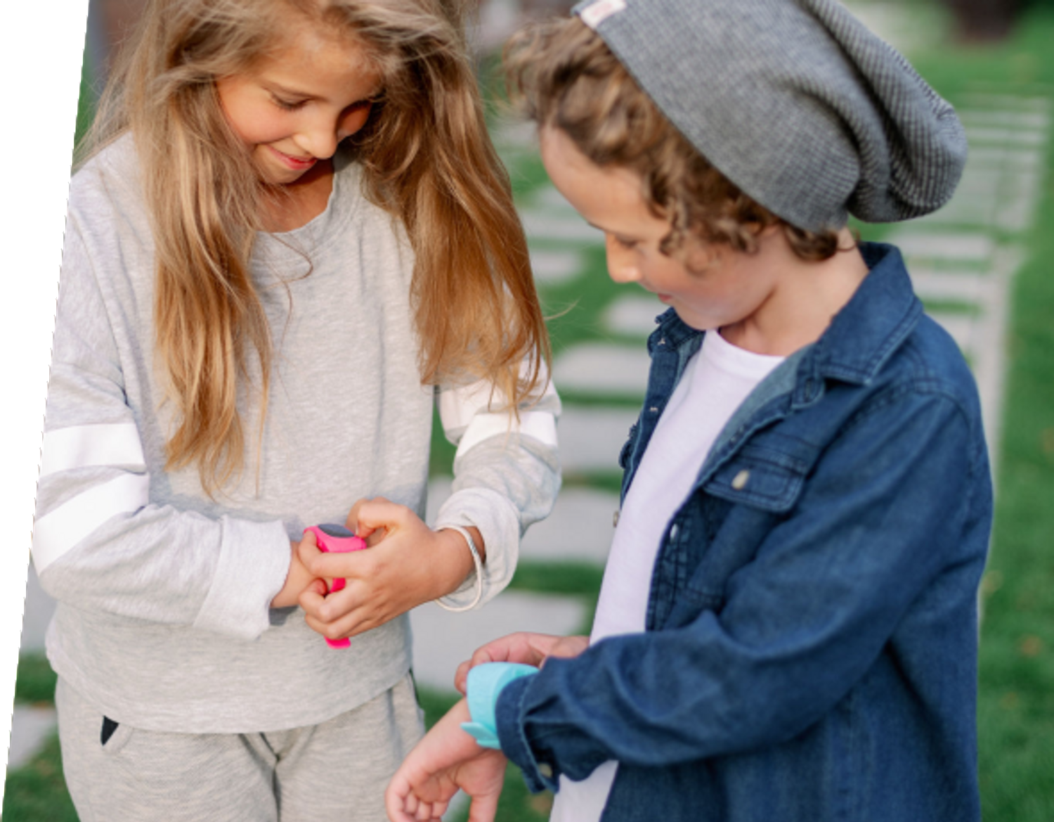 Smartwatch dla dzieci Garett Life 4G niebieski (1).jpg